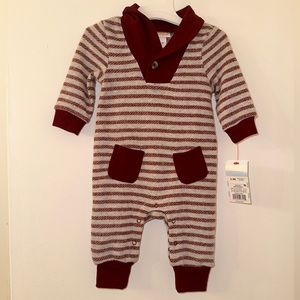 Cat & Jack 0-3 Months. NWT. Maroon & Gray. Very soft!